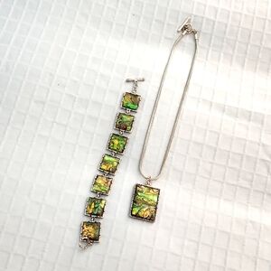 Necklace and Bracelet Set - Green Pearl Square Design